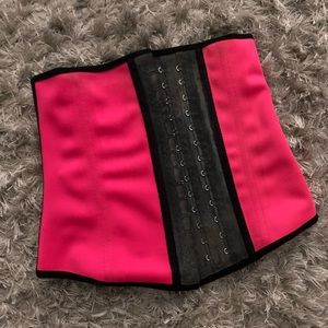 Waist trainer